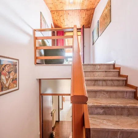 Apartment Casa Lucia *